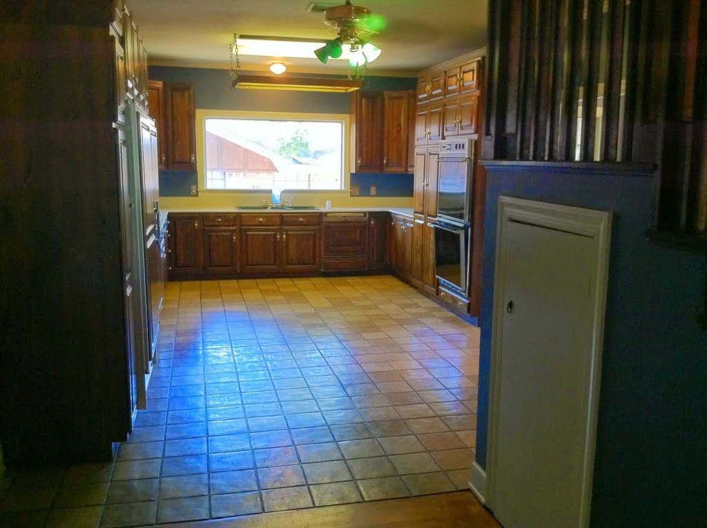 kitchenbefore (1)
