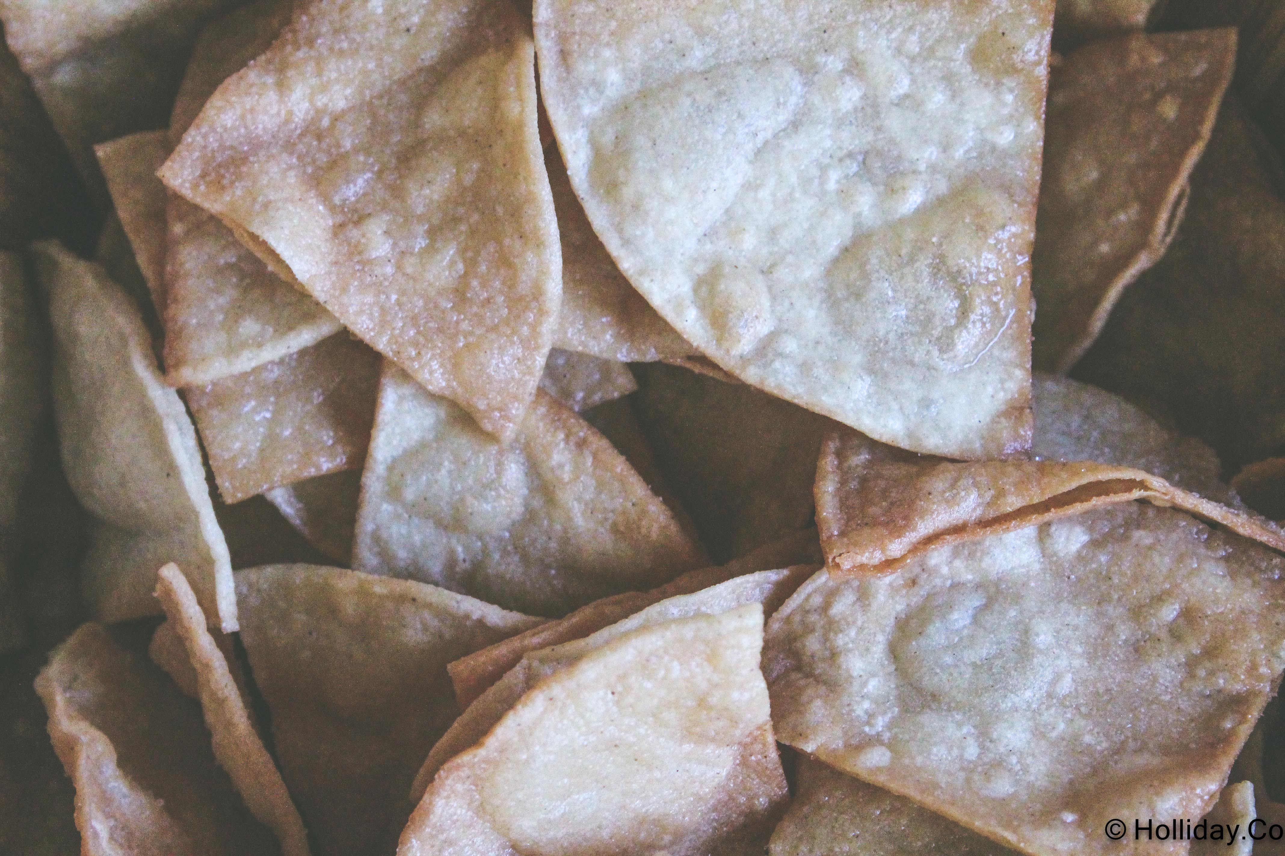 home tortilla chips, how to make homemade tortilla chips, tortilla chips, make our own chips, chips and salsa recipe