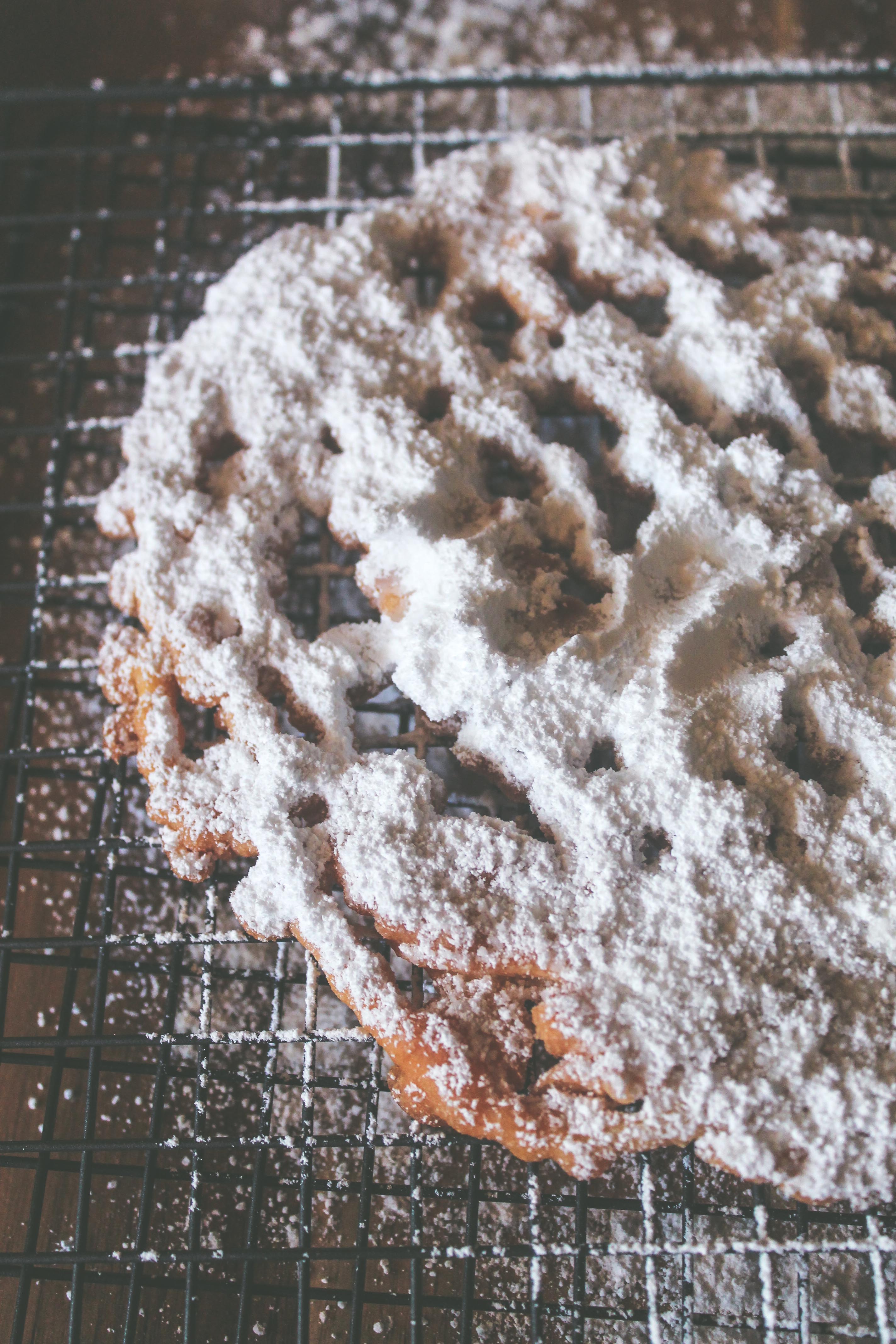 funnel cake, turkey legs, candy apple, carnival date night, date night ideas, cotton candy, carnival lollipop, cotton candy pina colada,